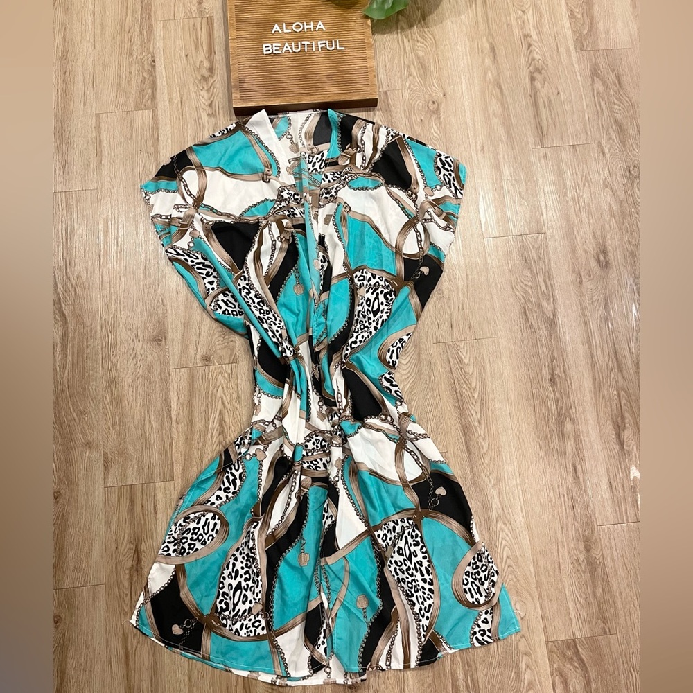 Stylish Turquoise and Black Women's Swim Cover-Up